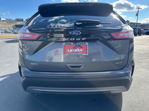 Used 2023 Ford Edge SEL image 3