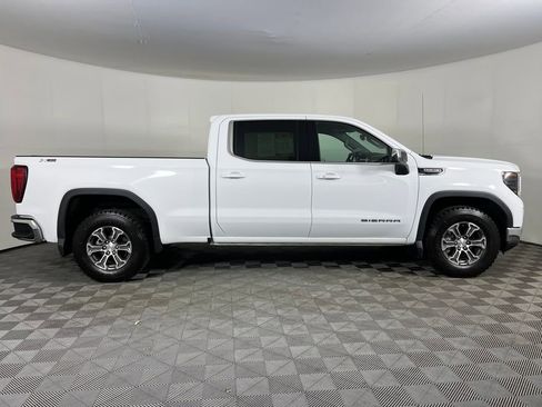 Used 2024 GMC Sierra 1500 SLE w/ X31 Off-Road Package image 5