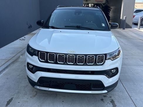 Used 2024 Jeep Compass Limited AWD/4WD image 2