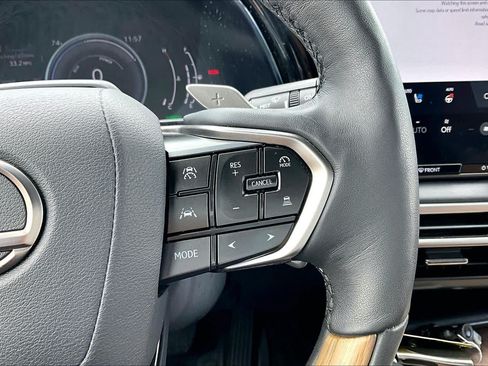 Used 2023 Lexus RX 350h AWD/4WD image 25