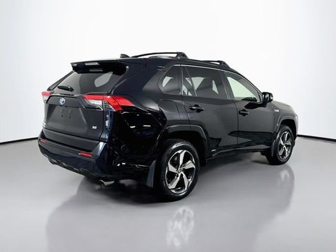 Used 2023 Toyota RAV4 SE w/ Weather & Moonroof Package AWD/4WD image 8