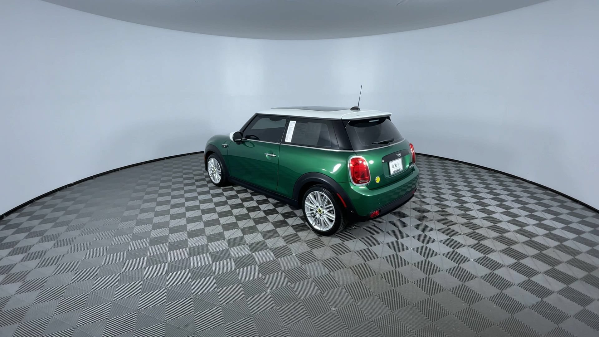 Used 2023 MINI Cooper SE FWD image 7