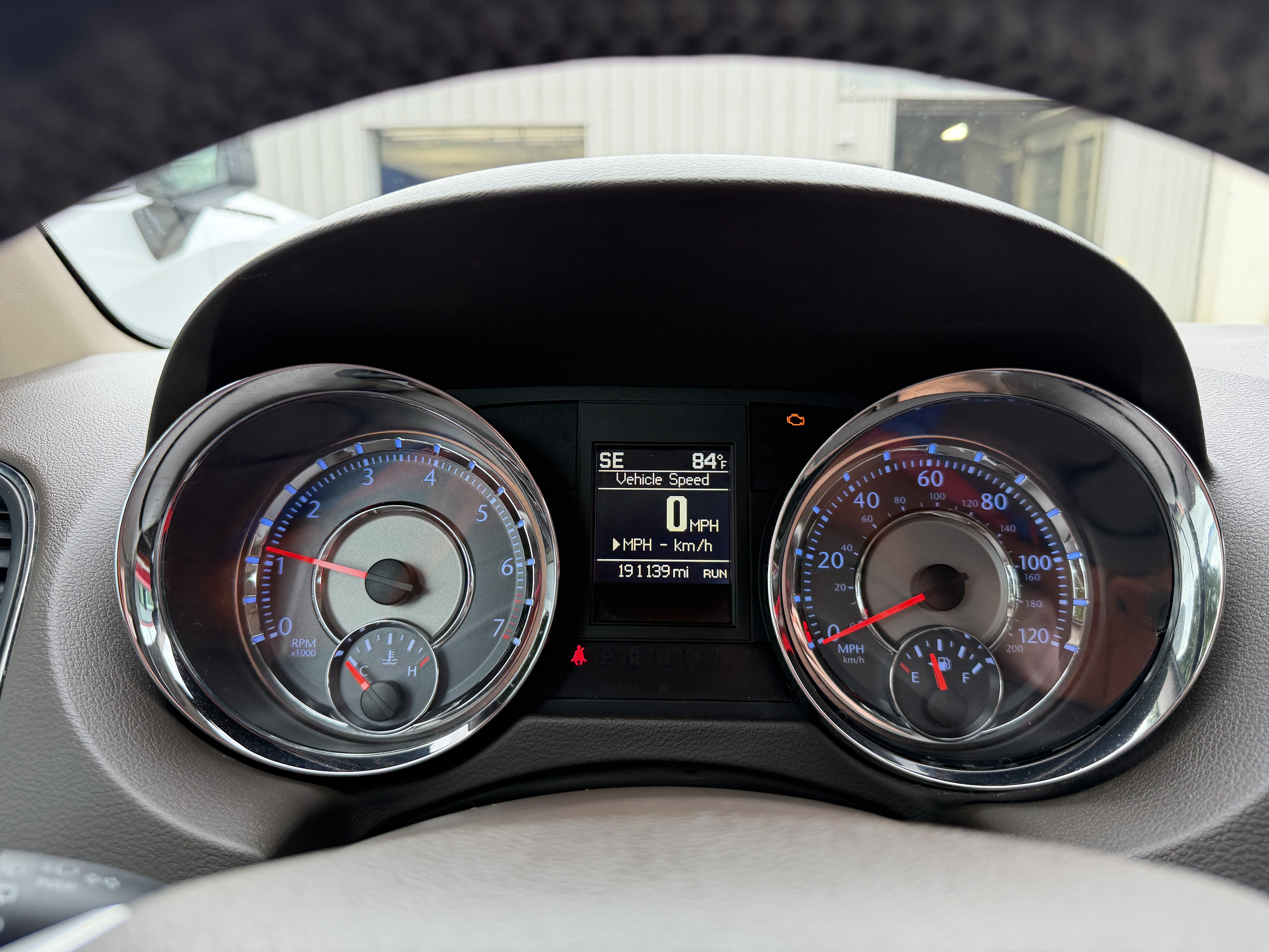 Used 2015 Chrysler Town & Country Touring w/ Driver Convenience Group FWD image 19