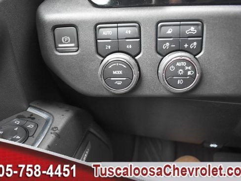 Used 2024 Chevrolet Silverado 2500 LTZ w/ LTZ Plus Package image 40
