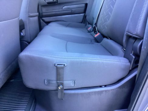 Used 2025 Toyota Tacoma SR5 image 15