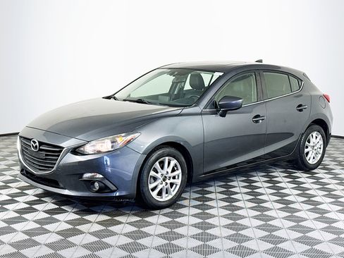 Used 2016 MAZDA MAZDA3 i Grand Touring image 4