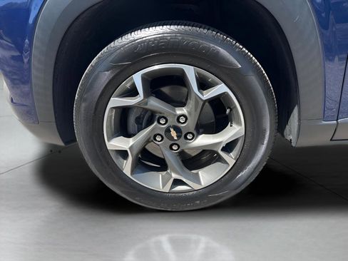 Used 2024 Chevrolet Trax LT FWD image 5