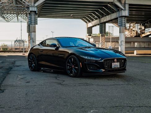 Used 2021 Jaguar F-TYPE R image 18
