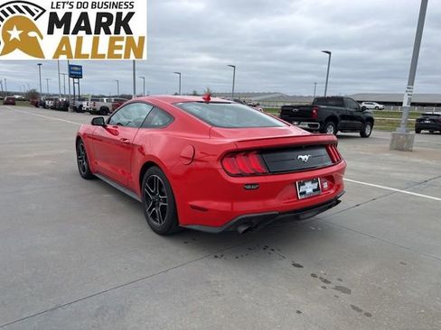 Used 2021 Ford Mustang Premium image 4