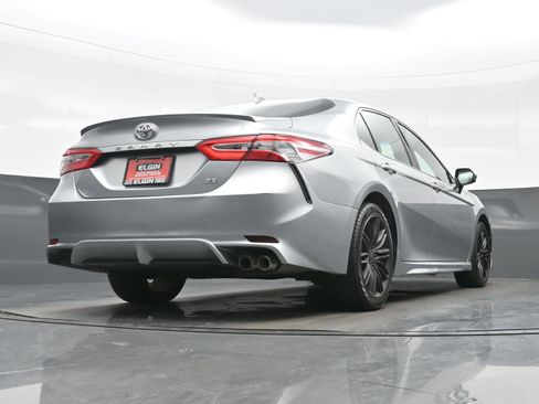 Used 2020 Toyota Camry SE FWD image 26