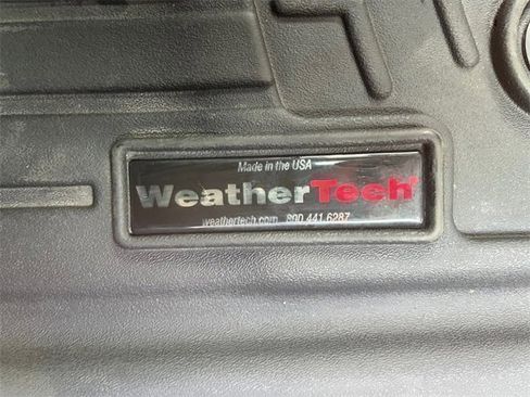 Used 2017 Toyota Tacoma TRD Off-Road w/ Tow Package (A/T) image 17