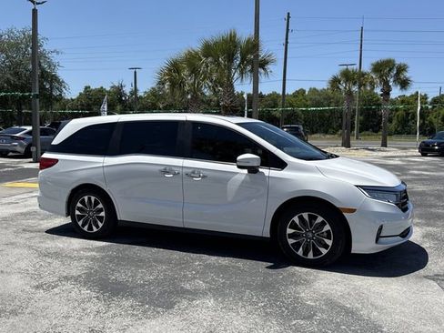 Certified 2024 Honda Odyssey EX-L image 5