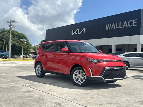 New 2025 Kia Soul LX w/ LX Technology Package image 1