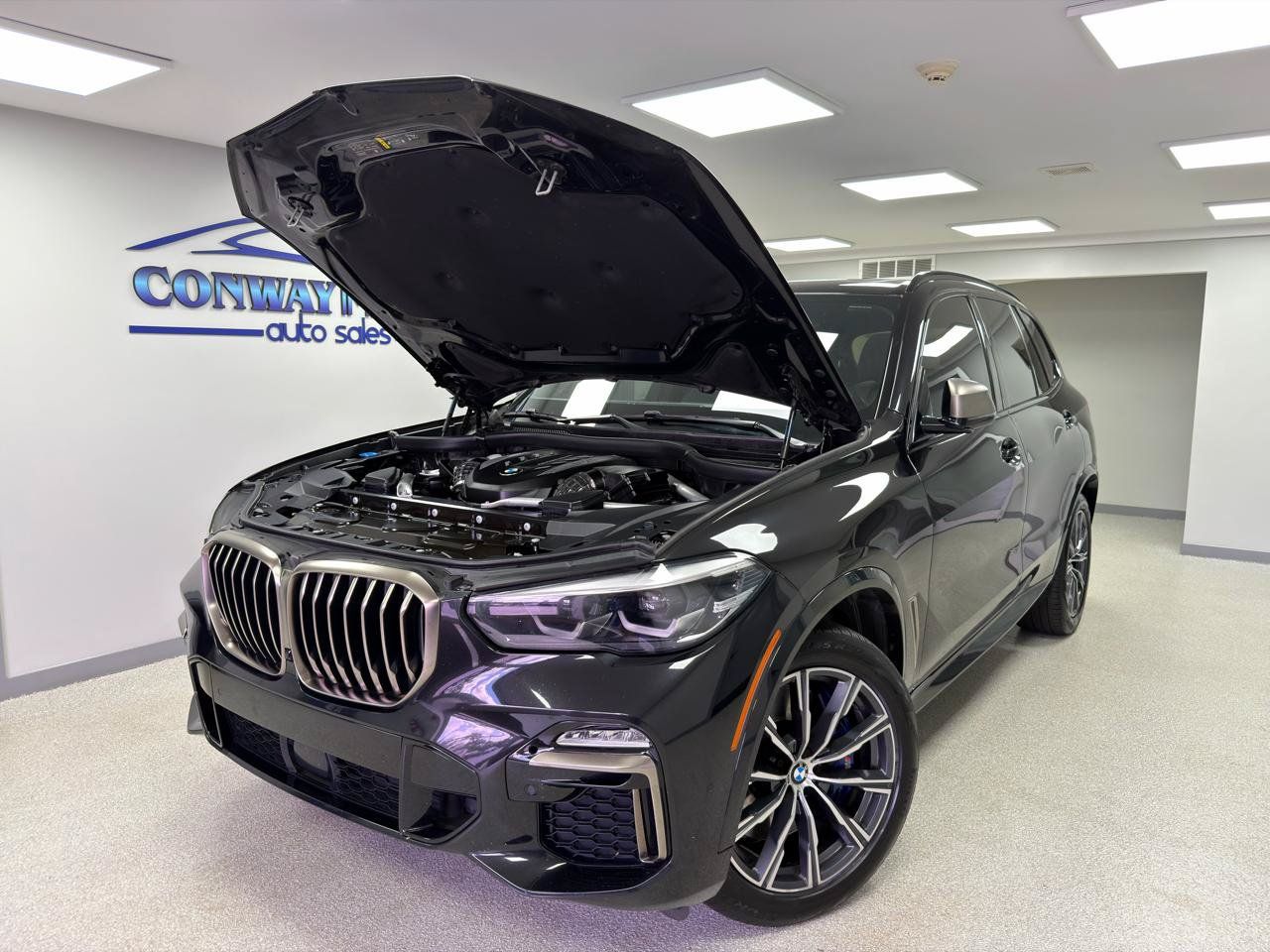 Used 2020 BMW X5 M50i AWD/4WD image 35