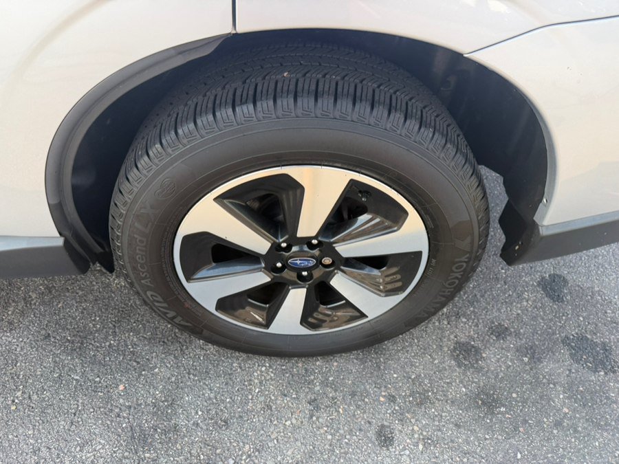 Used 2018 Subaru Forester 2.5i Limited AWD/4WD image 5