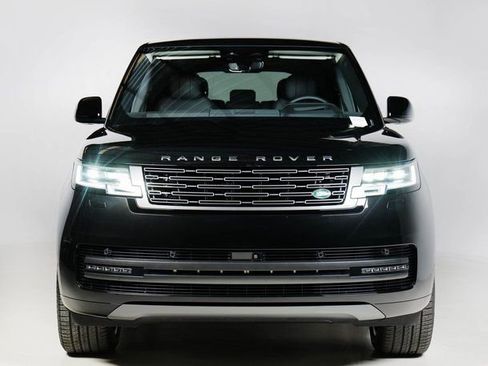 New 2025 Land Rover Range Rover SE image 8