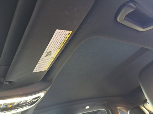 Used 2015 Porsche Cayenne S w/ Premium Package AWD/4WD image 10