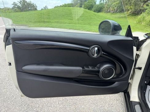 Used 2014 MINI Cooper S FWD image 10