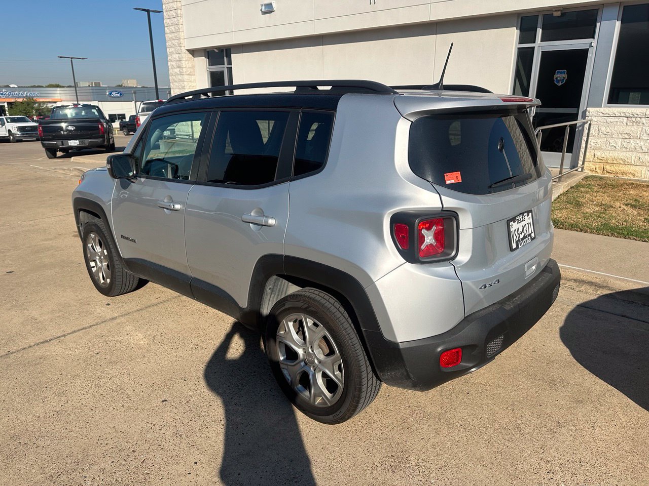 Used 2019 Jeep Renegade Limited AWD/4WD image 4