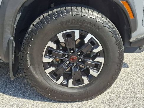 Used 2023 Nissan Frontier PRO-4X w/ Pro Convenience Package AWD/4WD image 11