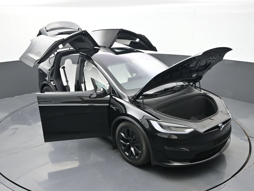 Used 2023 Tesla Model X AWD/4WD image 31