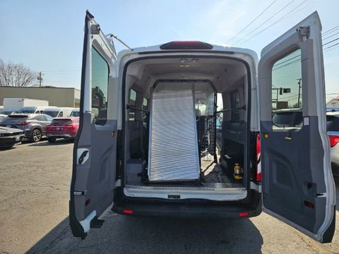 Used 2018 Ford Transit 350 XLT image 27