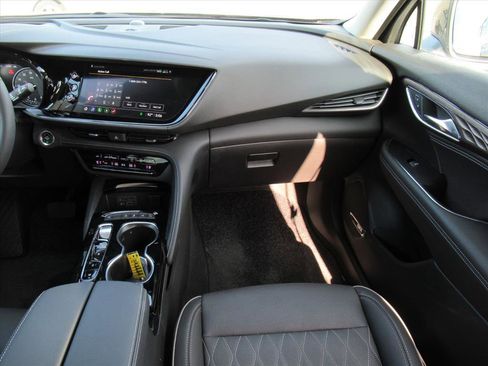 Used 2023 Buick Envision Avenir image 14