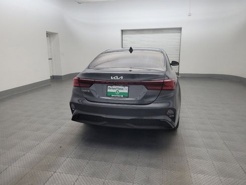 Used 2023 Kia Forte LXS FWD image 7