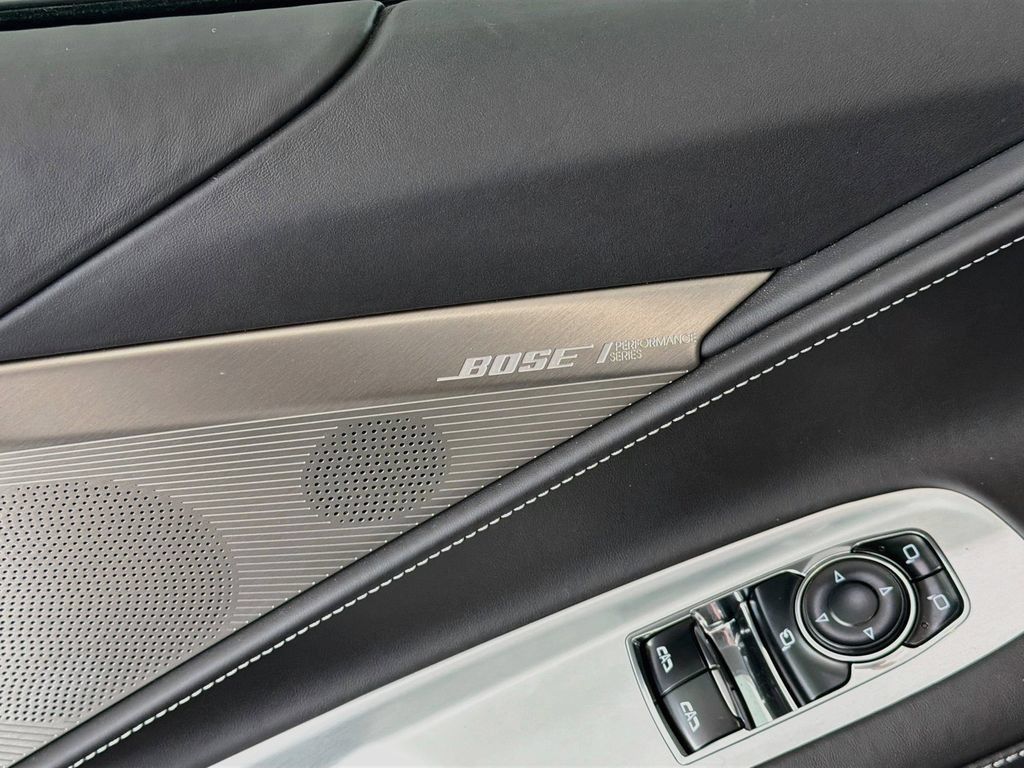 Used 2025 Chevrolet Corvette Z06 RWD image 19