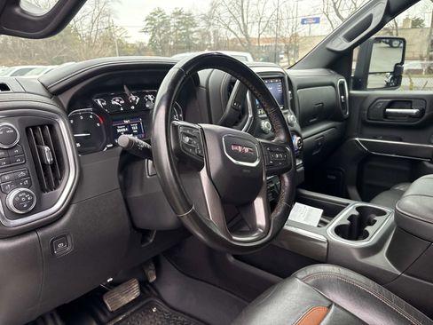 Certified 2023 GMC Sierra 2500 AT4 w/ AT4 Preferred Package image 18