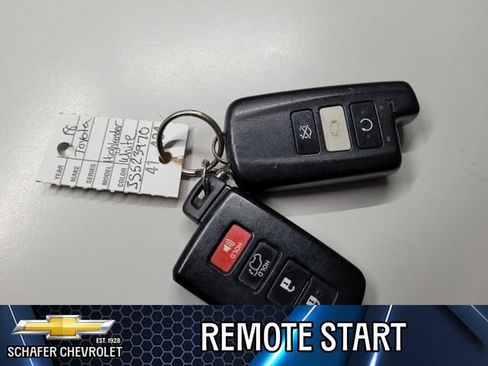 Used 2018 Toyota Highlander XLE image 13