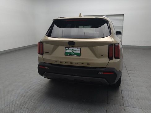 Used 2021 Kia Sorento S w/ Panoramic Sunroof Package AWD/4WD image 7