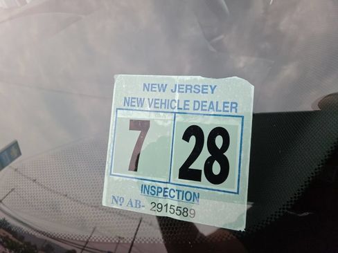 Used 2023 Chevrolet Traverse LT AWD/4WD image 40
