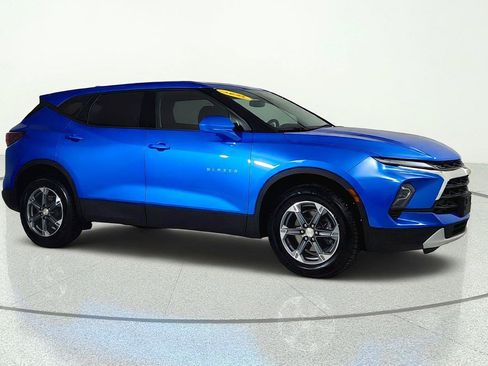 Used 2025 Chevrolet Blazer LT AWD/4WD image 8