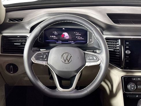 Certified 2023 Volkswagen Atlas SE w/ Panoramic Sunroof Package image 10