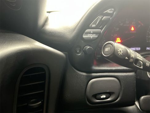 Used 2002 Chevrolet Corvette Z06 w/ Memory Pkg image 16