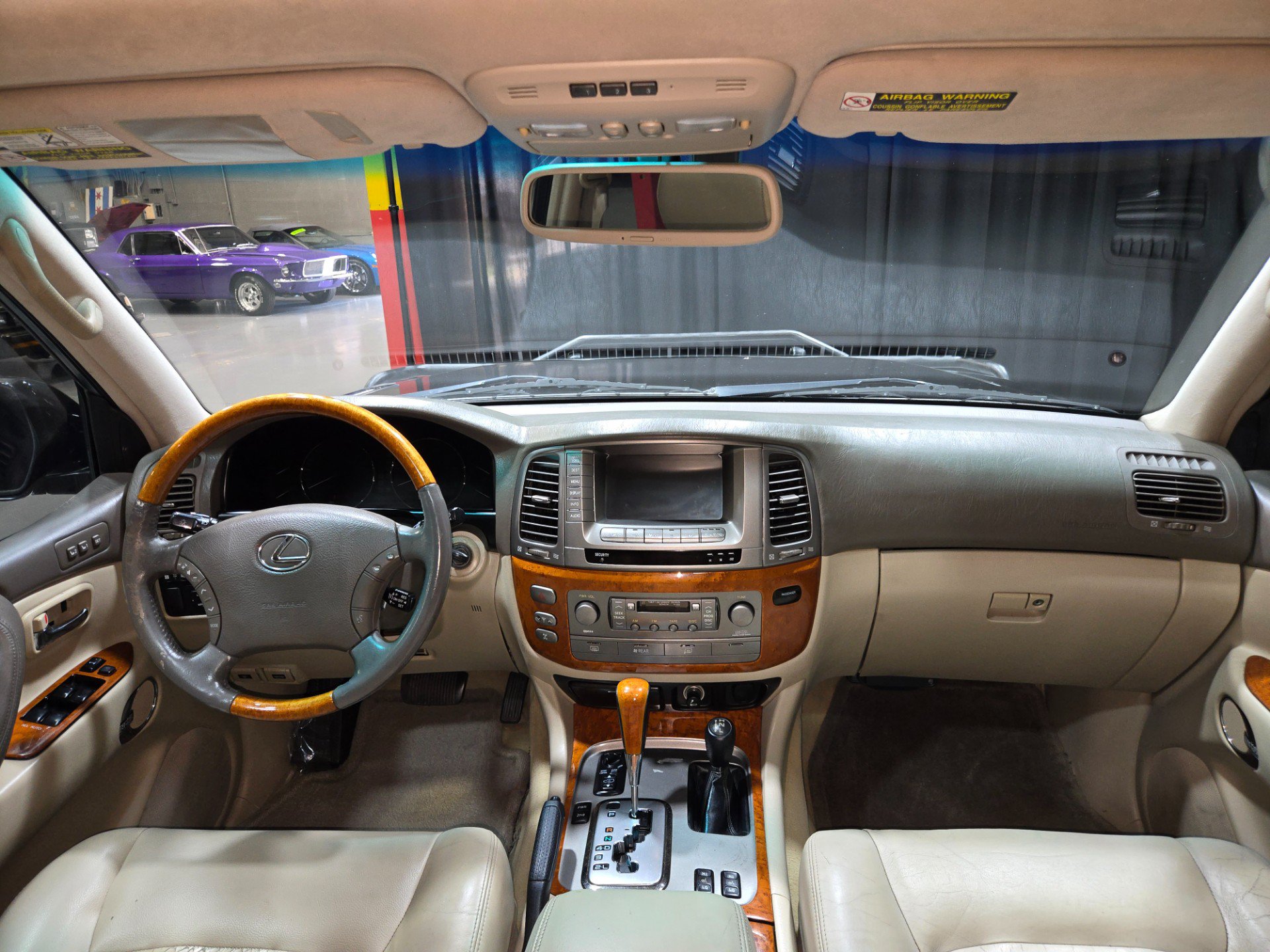 Used 2004 Lexus LX 470 4WD image 6