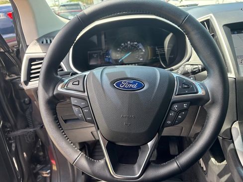 Used 2017 Ford Edge SEL w/ Equipment Group 201A FWD image 11