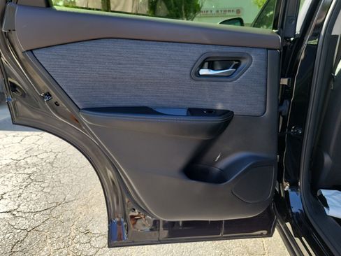 Certified 2023 Nissan Rogue SV AWD/4WD image 10