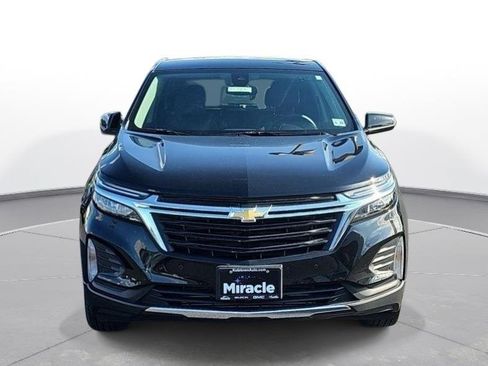 Used 2023 Chevrolet Equinox LT AWD/4WD image 2
