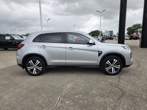 Used 2025 Mitsubishi Outlander Sport LE AWD/4WD image 24