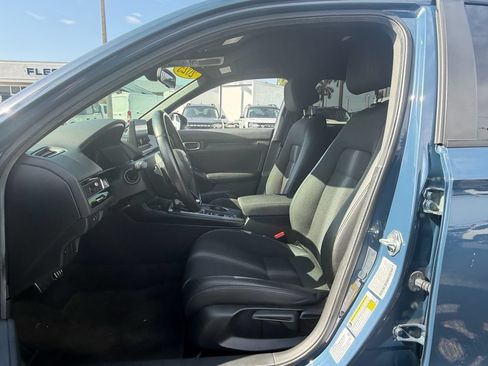 Used 2025 Honda Civic Sport image 9