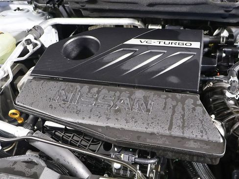 Used 2025 Nissan Rogue SV FWD image 15