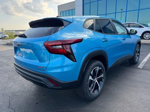 New 2026 Chevrolet Trax RS FWD image 3