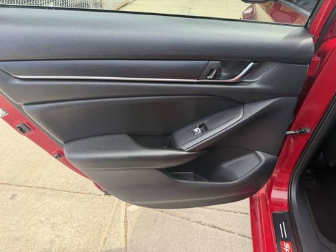 Used 2019 Honda Accord Sport image 16