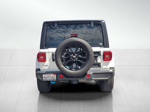 Used 2023 Jeep Wrangler Unlimited Sahara w/ Cold Weather Group AWD/4WD image 5