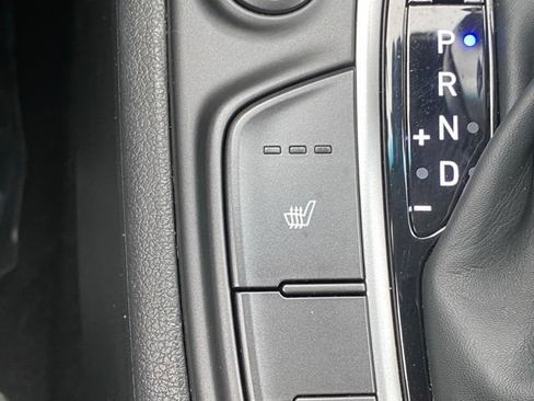 Used 2020 Hyundai Kona SEL AWD/4WD image 16