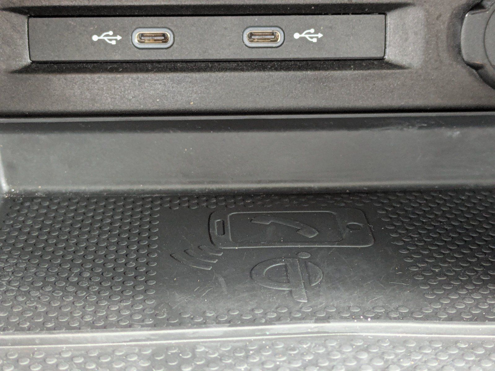 Used 2024 Volkswagen Tiguan SE R-Line FWD image 28