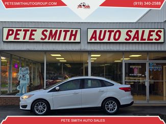 Used 2017 Ford Focus SE image 1