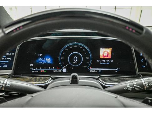 Used 2024 Cadillac Escalade Premium Luxury AWD/4WD image 46